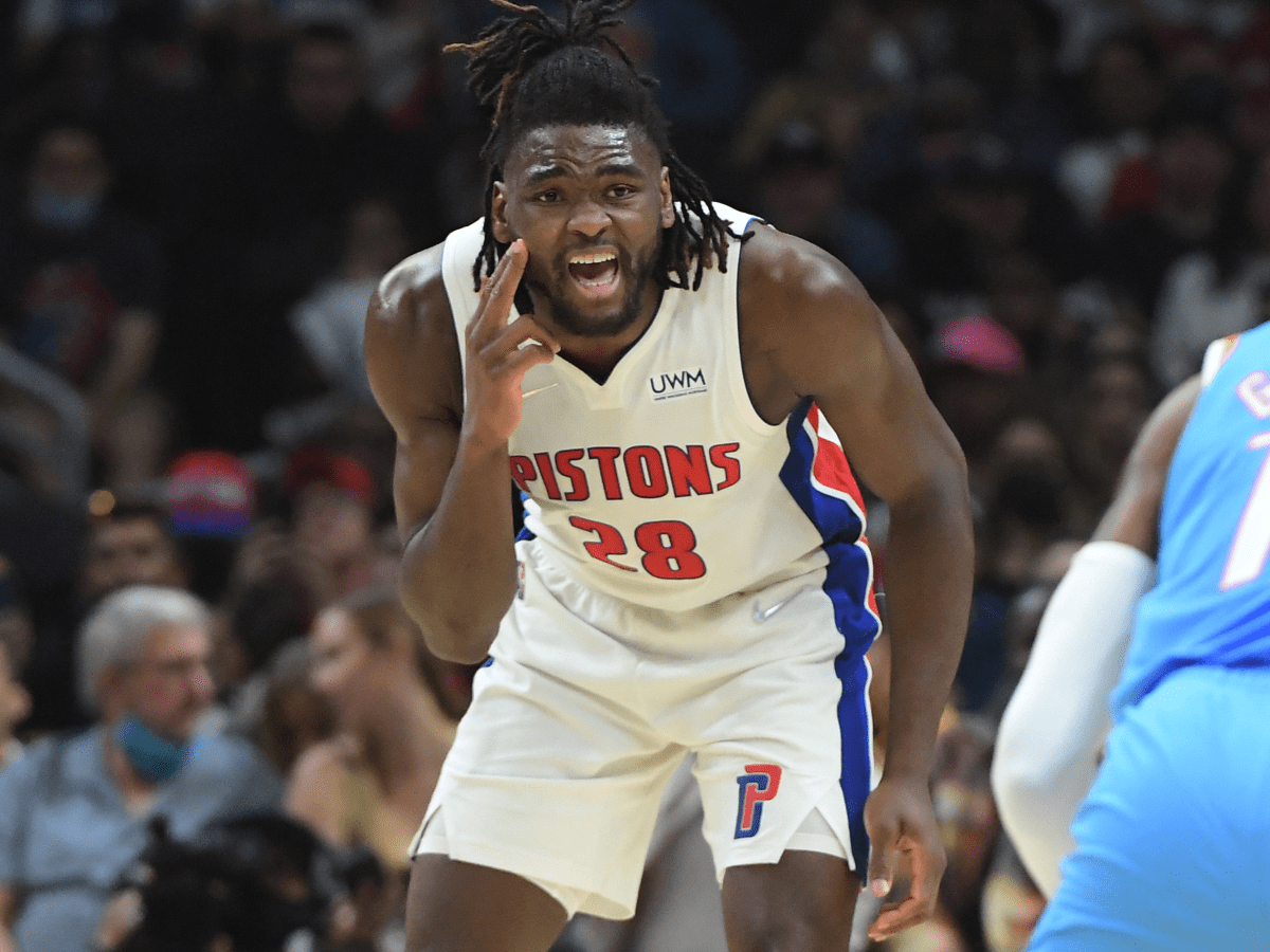 包含里程碑夜！底特律活塞复出首秀，足总杯关键时刻刷纪录，目标明确，控场能力受关注的词条