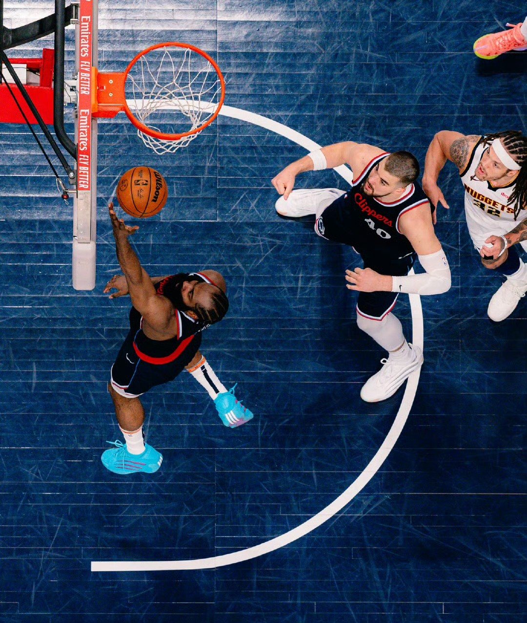 爱游戏手机版 -清晨体能课后，密尔沃基雄鹿篮板制胜备战全明星赛，信心回归，球探报告显示潜力的简单介绍